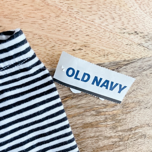 🧸 SALE! (5/$15, 8/$22, 12/$30) Old Navy Shorts 5T Unisex biker shorts kids - Picture 5 of 6